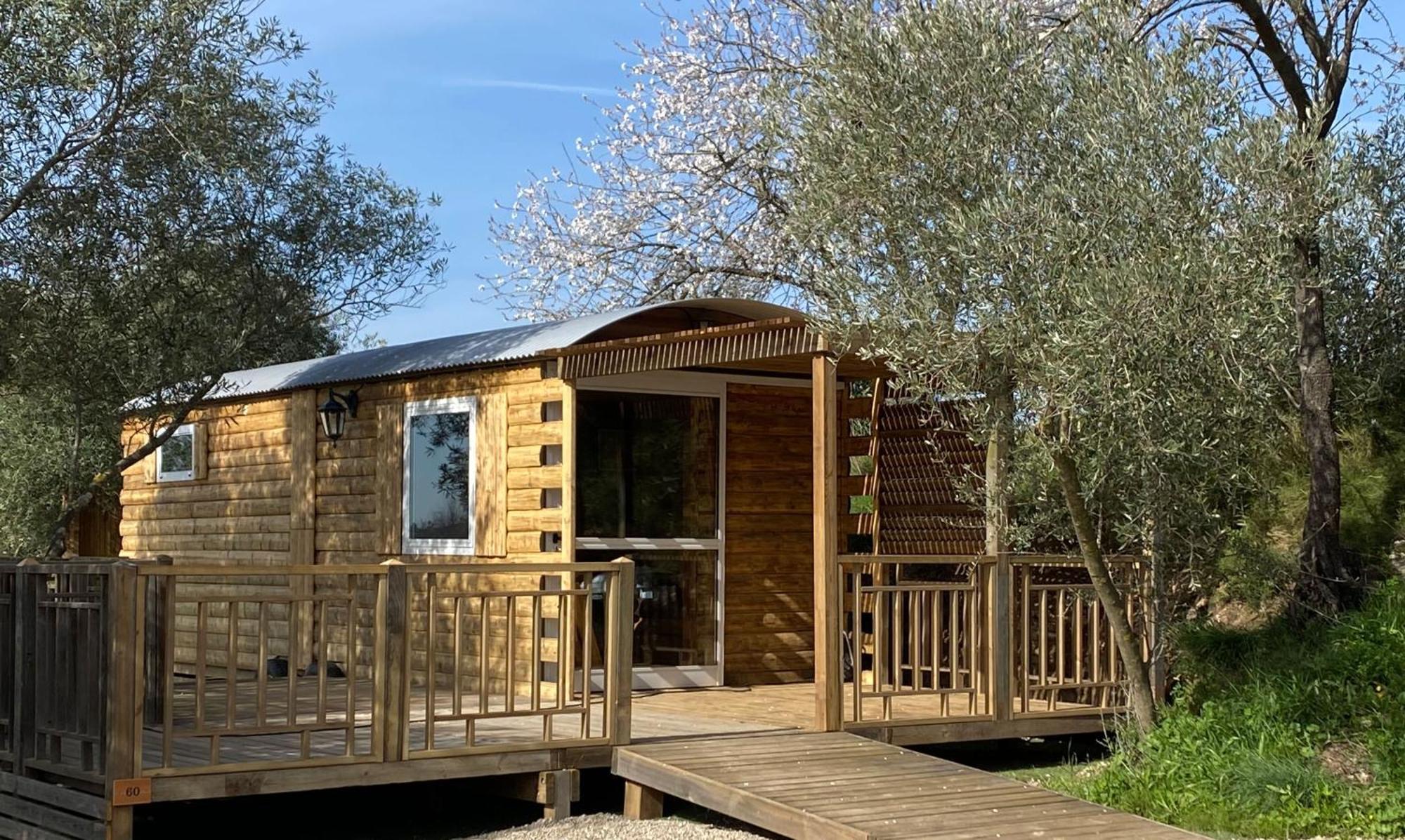 Camping Les Amandiers Castelnau-de-Guers ภายนอก รูปภาพ